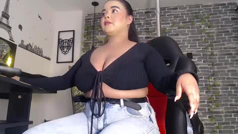 Snapshot of iam_samy__ chatting on 03.12.25 Samy online show from 03.12.25