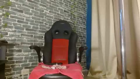 Snapshot of iam_samy__ chatting on 11.13.25 Samy online show from 11.13.25