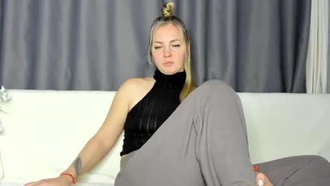 Venus online show from 01.12.25