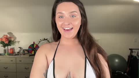 Crystal online show from 04.17.26