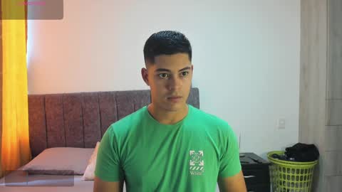 Dylan  independent model  online show from 01.02.25