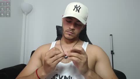 Snapshot of iamdylan777 chatting on 06.12.26 Dylan independent model online show from 06.12.26