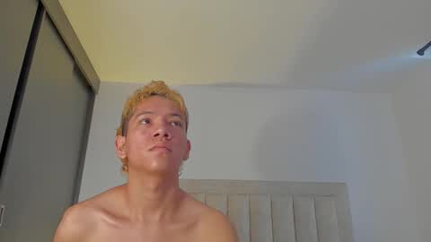 Juliiiiian online show from 11.15.25