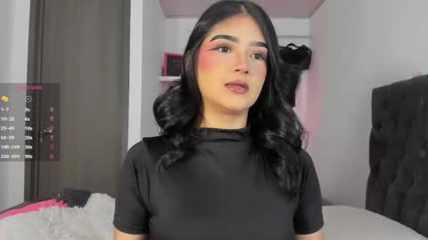 Snapshot of iamjulietaa chatting on 09.18.25 online show from 09.18.25