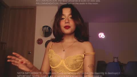 Snapshot of iamjulietaaa chatting on 12.21.24 Julieta online show from 12.21.24