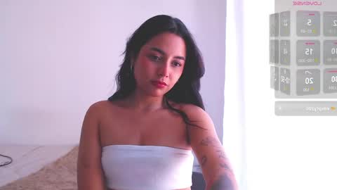 Snapshot of iamjulietaaa chatting on 05.14.26 Julieta online show from 05.14.26