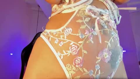 Nayuta online show from 11.15.25