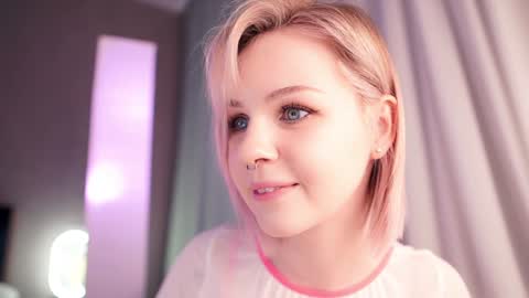 Nina  online show from 02.02.25