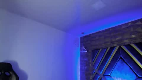 IAN CASTILLO online show from 03.23.26