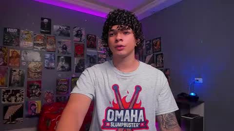 Snapshot of ian_versace chatting on 11.27.25 Andres online show from 11.27.25