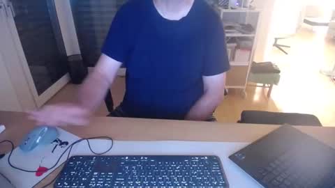 iandy12 online show from 09.11.25