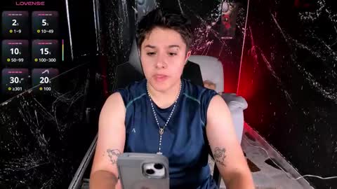 Snapshot of iangilbert chatting on 09.11.25 ian online show from 09.11.25