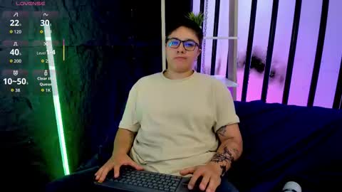 Snapshot of iangilbert chatting on 10.16.25 ian online show from 10.16.25