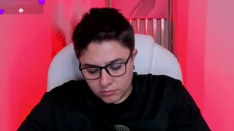 Snapshot of iangilbert_ chatting on 02.12.26 Ian FTM online show from 02.12.26