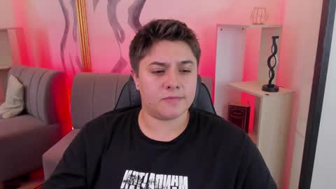 Snapshot of iangilbert_ chatting on 02.23.26 Ian FTM online show from 02.23.26