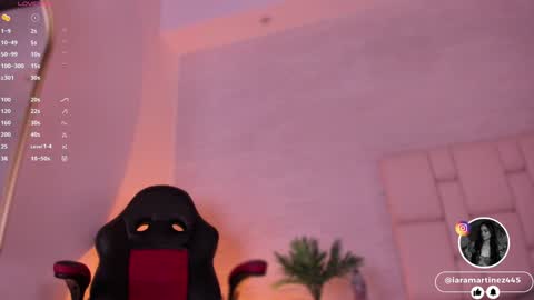 Snapshot of iara_martinez chatting on 12.30.24 I A R A online show from 12.30.24