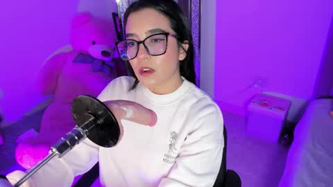 Ibbie Bennett online show from 01.08.26