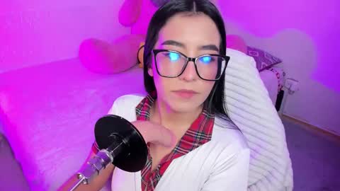 Ibbie Bennett online show from 02.17.26