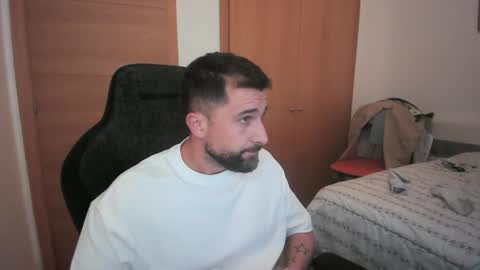 iberian_macho online show from 10.18.25