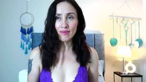 Iberian Moon online show from 09.28.25