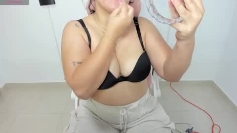 ibeth_diaz online show from 11.26.25