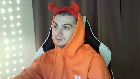 MAX online show from 02.07.25