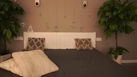 Danielle online show from 12.26.24