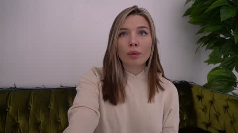 Danielle online show from 01.09.25