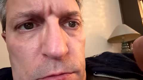 Snapshot of icums4u chatting on 10.15.25 icums4u online show from 10.15.25