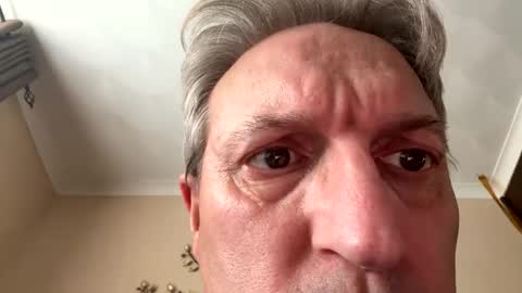 Snapshot of icums4u chatting on 10.27.25 icums4u online show from 10.27.25