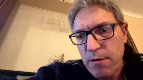 Snapshot of icums4u chatting on 11.27.25 icums4u online show from 11.27.25