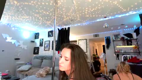 icyspice online show from 10.02.25