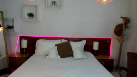 Snapshot of icysweetcam chatting on 09.16.25 Icy online show from 09.16.25