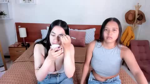 Snapshot of icysweetcam chatting on 10.10.25 Icy online show from 10.10.25