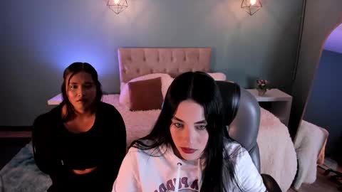 Snapshot of icysweetcam chatting on 02.22.26 Icy online show from 02.22.26