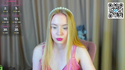 Snapshot of ida_lewiss chatting on 05.08.26 Ida online show from 05.08.26