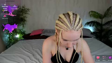 Snapshot of ida_lewiss chatting on 07.05.26 Ida online show from 07.05.26