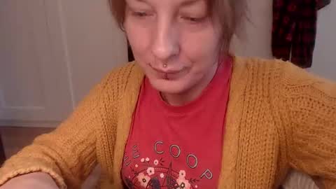Snapshot of ifk_donkeysfr chatting on 12.02.25 Ifk Donkeys online show from 12.02.25