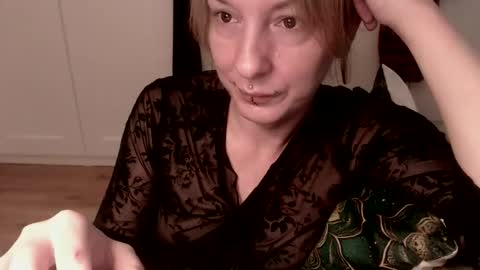 Snapshot of ifk_donkeysfr chatting on 12.03.25 Ifk Donkeys online show from 12.03.25