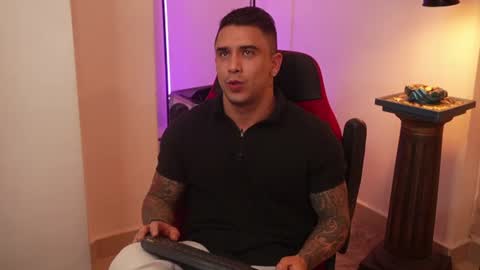 Snapshot of igor_scott chatting on 06.19.26 Igor scott online show from 06.19.26
