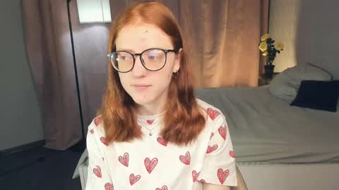 Snapshot of ilanacruice chatting on 05.15.26 Ilana online show from 05.15.26