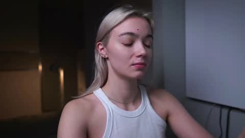 Snapshot of ileanacampbel chatting on 01.04.25 ileanacampbel online show from 01.04.25