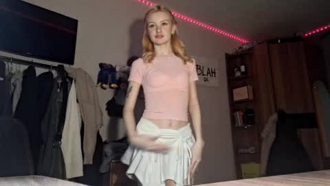 ShyLuna online show from 02.14.26