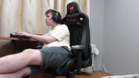 Snapshot of iliaskrisloveee chatting on 03.12.26 lord online show from 03.12.26