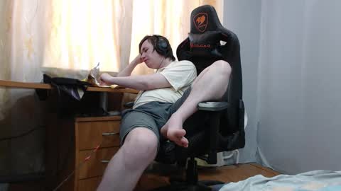 Snapshot of iliaskrisloveee chatting on 03.12.26 lord online show from 03.12.26