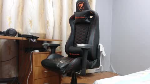 Snapshot of iliaskrisloveee chatting on 03.19.26 lord online show from 03.19.26