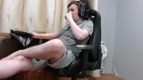 Snapshot of iliaskrisloveee chatting on 03.27.26 lord online show from 03.27.26