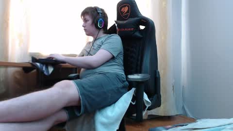 Snapshot of iliaskrisloveee chatting on 04.13.26 lord online show from 04.13.26