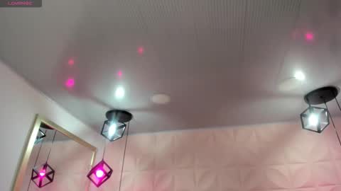 Ange online show from 12.21.25