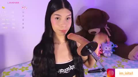 Snapshot of im__isabella chatting on 06.19.26 Isa Vasquez online show from 06.19.26